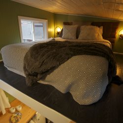 American-Tiny-House-everett-interior-bedroom