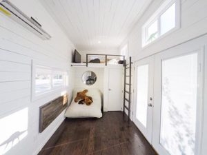 28' San Francisco Decorated - American Tiny House